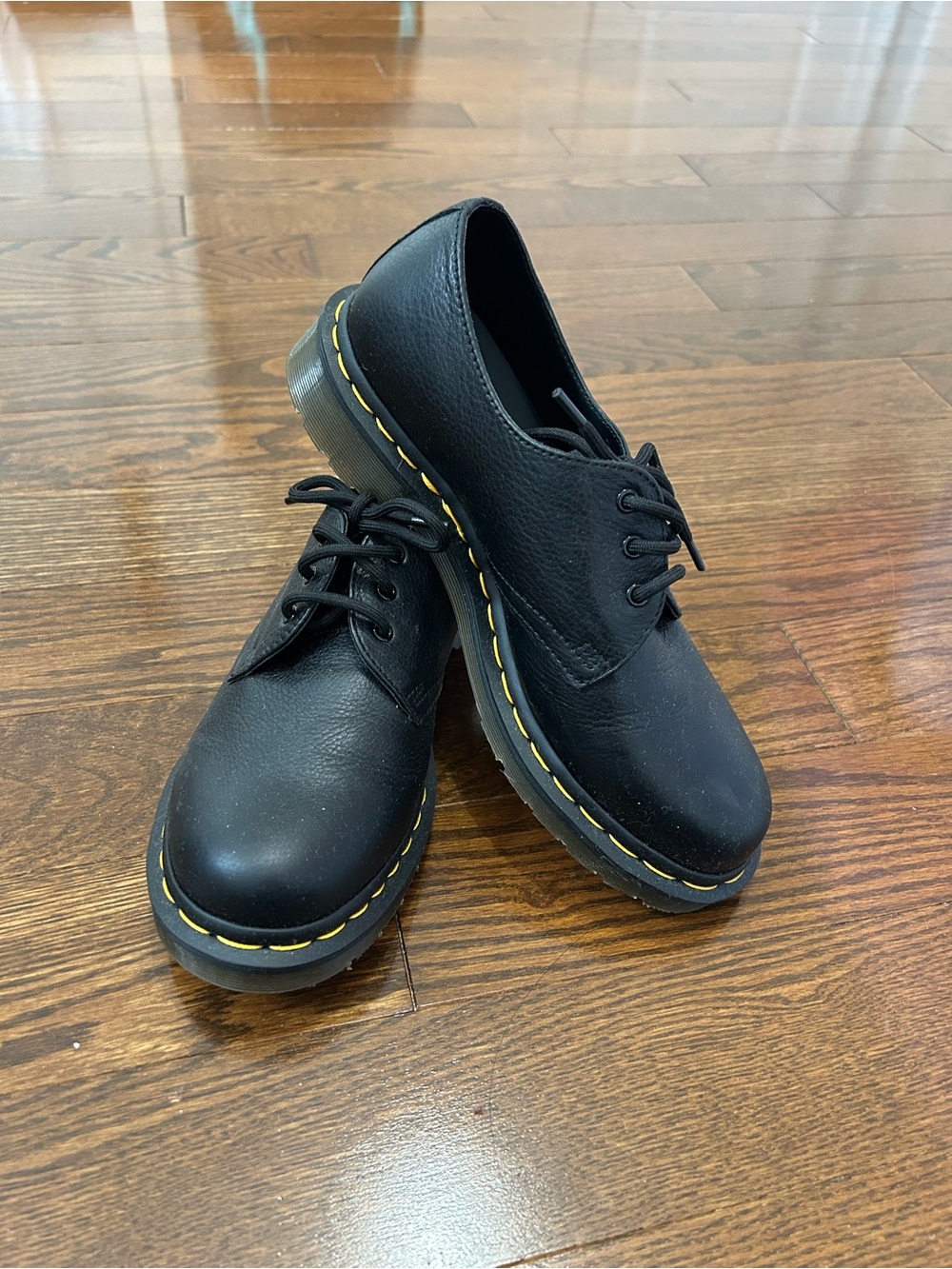 Dr. Martens Women’s Oxfords BWNOT - Picture 4 of 6